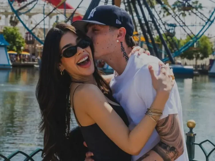 Kenia OS llama “príncipe azul” a Peso Pluma y genera polémica