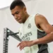 Mbappé reaparece con cinco kilos menos por gastroenteritis
