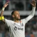 Neymar renueva con Santos y seguirá hasta finales de 2025