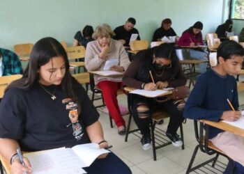 Universidades detectan rezago escolar; trabajarán con prepas
