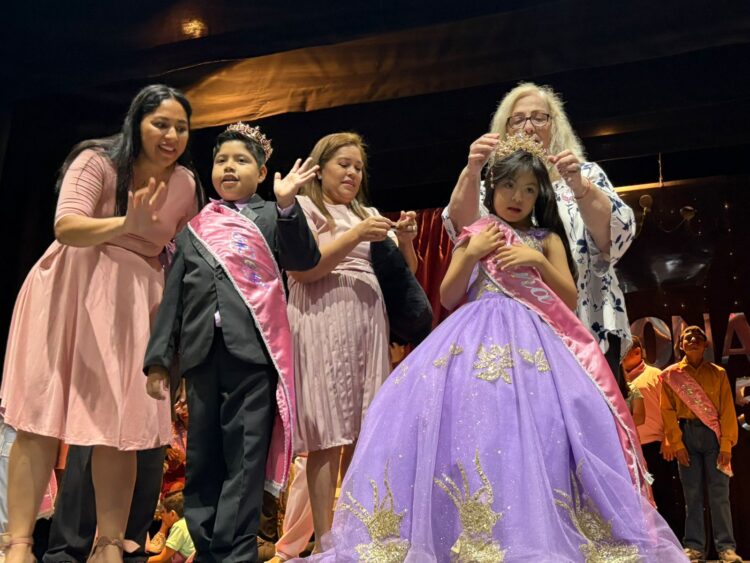 CENTRO DE ATENCIÓN MÚLTIPLE (CAM 55) Realiza coronación de Reinado Escolar 2025