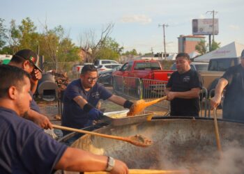 Disfrutan de Campechaneada y mega discada