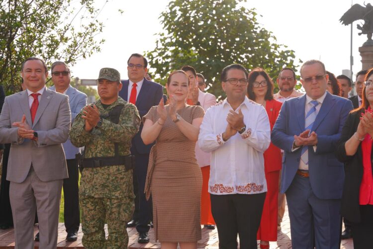 Rinden tributo a NLD con homenaje y muestra histórica interactiva