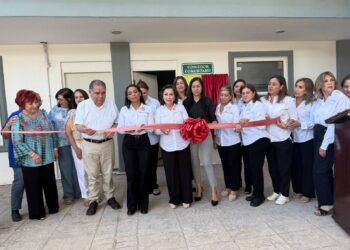 CLUB ROTARIO VILLA DE NUEVO LAREDO Entrega techumbre en el Centro Comunitario San Judas Tadeo