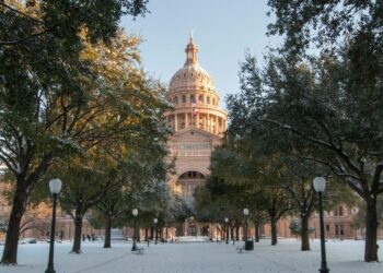 AUSTIN, TEXAS Evacúan el Capitolio tras amenaza a legisladores