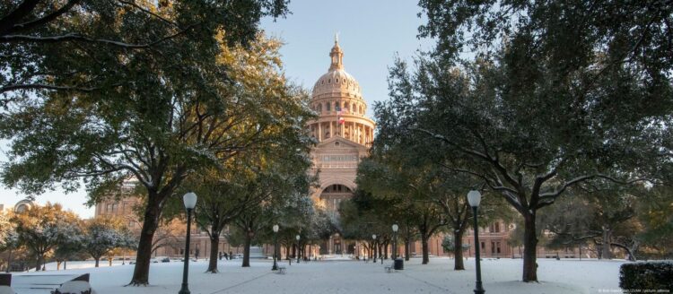 AUSTIN, TEXAS Evacúan el Capitolio tras amenaza a legisladores