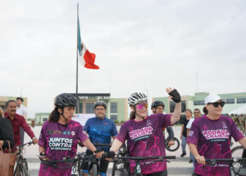 CIUDADANOS, AUTORIDADES MILITARES Y MUNICIPALES SE UNEN EN RODADA CICLISTA POR ANIVERSARIO DE NUEVO LAREDO