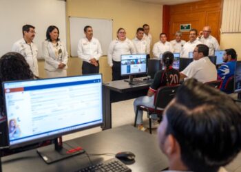 Entregan equipamiento a Facultad de Ciencias de Educación y Humanidades