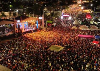 CON MEGA CONCIERTO Nuevo Laredo festeja su 177 aniversario