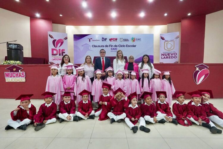 EMOTIVA GRADUACIÓN EN LOS CAIC DEL DIF: 96 PEQUEÑOS CONCLUYEN SU ETAPA PREESCOLAR