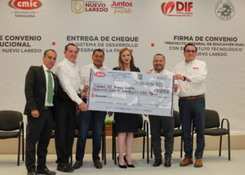 ENTREGA CMIC MÁS DE 900 MIL PESOS DE APOYO AL SISTEMA DIF Y FORTALECE LAZOS DE COLABORACIÓN CON MUNICIPIO E INSTITUCIONES EDUCATIVAS