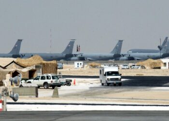 Irán lanza ataque con misiles a base de EU en Qatar e Irak