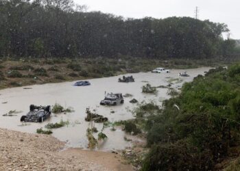 POR INUNDACIONES Al menos cinco muertos en San Antonio, Texas