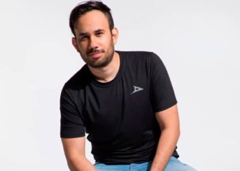 Werevertumorro sufre discriminación en aeropuerto de Miami
