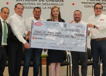 CMIC entrega más de 900 mil pesos al DIF