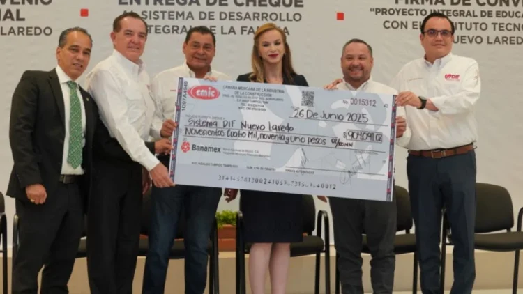 CMIC entrega más de 900 mil pesos al DIF