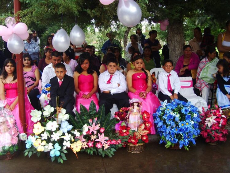 RECOMENDACIÓN DEL CREDE Pide realizar graduaciones escolares con austeridad