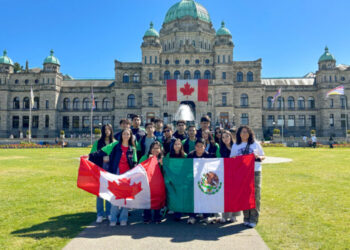 Estudiantes de CeINA UAT viven experiencia cultural en Canadá