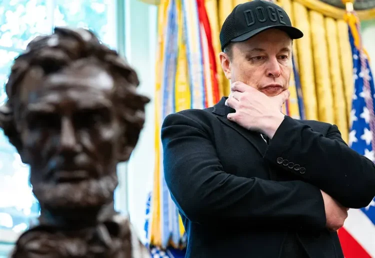 Tesla se desploma en Wall Street tras anuncio del partido político de Elon Musk