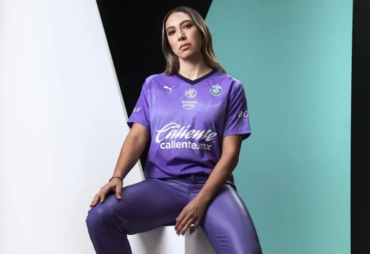 Mazatlán y Chivas femenil protagonizan divertido ‘tiro’ por playeras similares