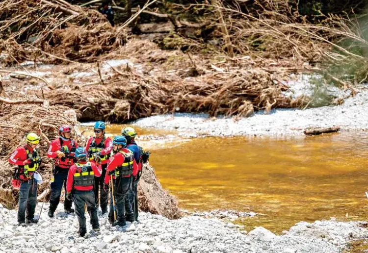 Texas: retraso en alerta de inundación agrava tragedia y deja más de 100 muertos
