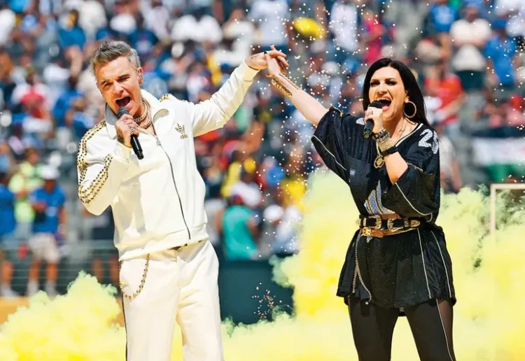 Robbie Williams y Laura Pausini estrenan himno en la final Chelsea-PSG
