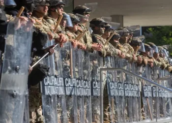 El Pentágono retira 2 mil soldados de Los Ángeles tras disminuir protestas migrantes