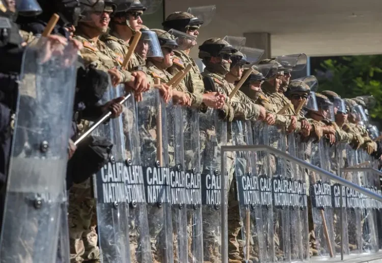 El Pentágono retira 2 mil soldados de Los Ángeles tras disminuir protestas migrantes