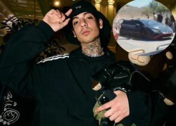 Natanael Cano genera críticas por estacionarse en espacio para personas con discapacidad