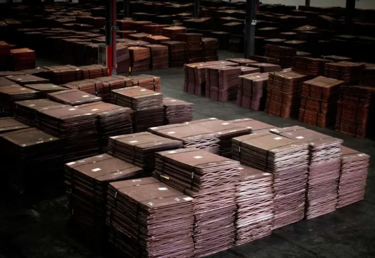 Trump impone arancel del 50% al cobre para “proteger la seguridad nacional”