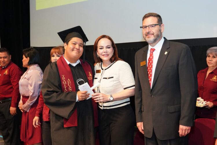 GENERACIÓN 2022–2025 Egresan 239 alumnos de prepa municipal Elena Poniatowska