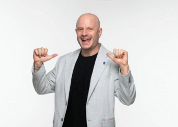 ¡Facundo lo revienta en vivo! Trolea a Chicharito por sus dichos machistas