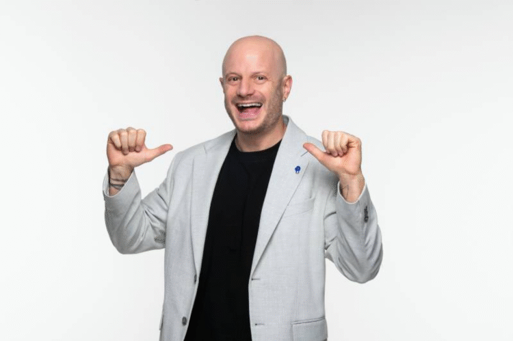 ¡Facundo lo revienta en vivo! Trolea a Chicharito por sus dichos machistas