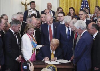 “EU DEBE INTERVENIR”: TRUMP Afirma que cárteles dominan en México