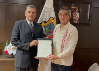 AMÉRICO VILLARREAL Entrega nombramiento a nuevo Srio. de Seguridad de Tamaulipas