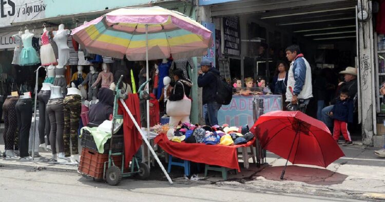 Informalidad alcanza un 40% del comercio local