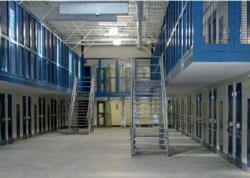 LAS SEDARON CON MELATONINA Condenan a mujer por tráfico infantil