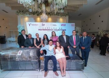 Formalizan su unión 83 parejas en Matrimonios Colectivos del DIF