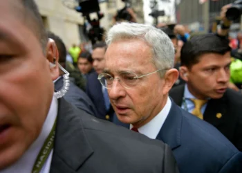 POR SOBORNO A TESTIGOS Declaran culpable a Álvaro Uribe