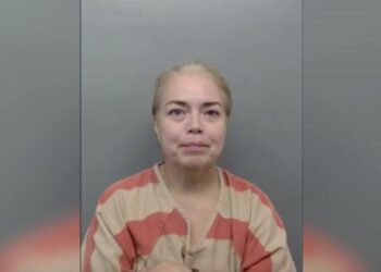 CAE LA ‘HADA DE LOS DIENTES’ Operativo desmantela clínica dental clandestina