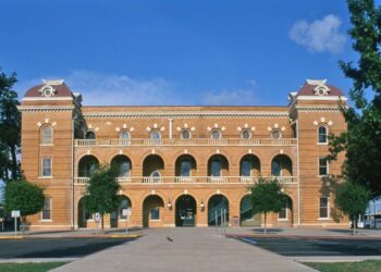 CONDADO DE WEBB Lanza programa para apoyo de pago de luz