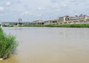 PARA EL ÁREA DE LAREDO Emiten aviso de inundación por lluvias en Eagle Pass
