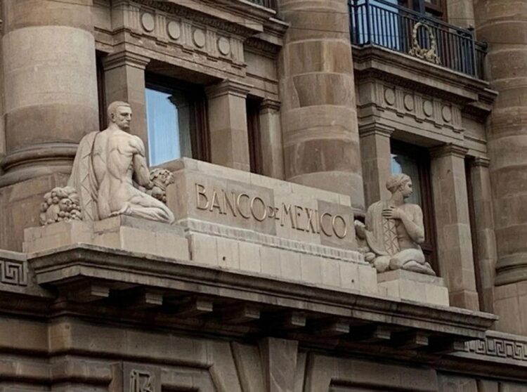 POR DISMINUCIÓN DE INFLACIÓN Banxico baja tasa de interés a 7.75%