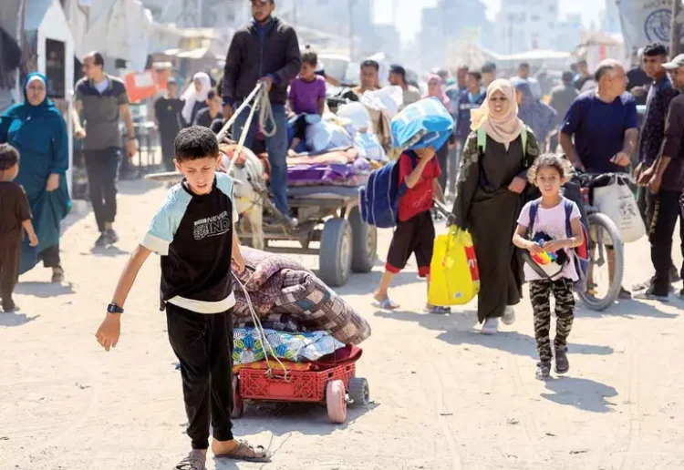 DARÁN TIENDAS A DESPLAZADOS Israel inicia desalojo de la ciudad de Gaza