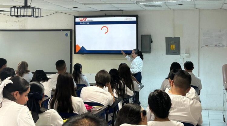 Realiza Gobierno de Tamaulipas jornada de atención a migrantes en Matamoros