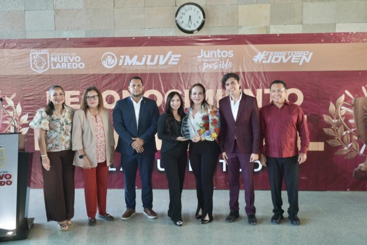 TRAYECTORIA Y TALENTO Reconoce alcaldesa a jóvenes destacados de Nuevo Laredo
