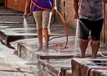 APLICAN 15 MULTAS Son hasta 300 mil por derrochar agua