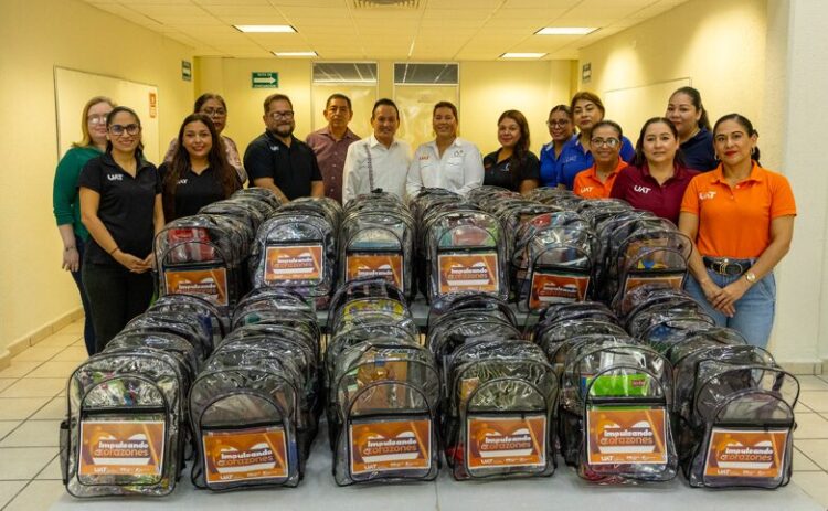 Concluye la UAT con éxito colecta de útiles escolares
