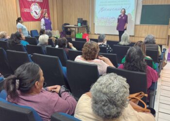 Preparan a las mujeres con cáncer para la quimioterapia