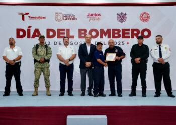 GOBIERNO MUNICIPAL CELEBRA A LOS BOMBEROS DE NUEVO LAREDO